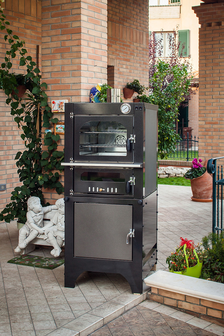 Forno da esterno a legna ventilato tranquilli silver gray con tetto inox -  Tranquilli forni A legna in vendita su Verdegarden